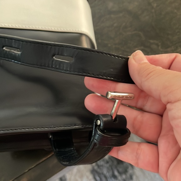 Escada retro box lambskin leather black and white clutch/belt bag - Picture 14 of 16